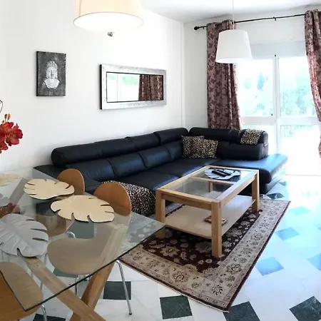 Vakantiehuis Immaculate 3-Bed House In Fuengirola For 6 Pers