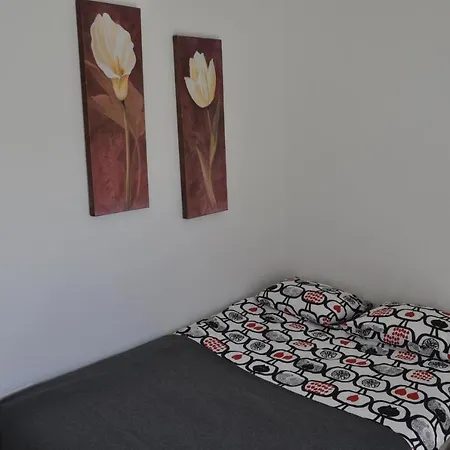 Immaculate 3-Bed House In Fuengirola For 6 Pers Fuengirola