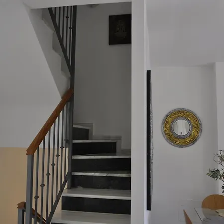 Immaculate 3-Bed House In Fuengirola For 6 Pers *