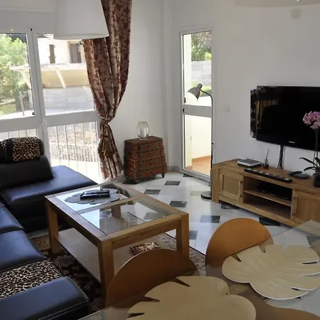 Vakantiehuis Immaculate 3-Bed House In Fuengirola For 6 Pers Fuengirola