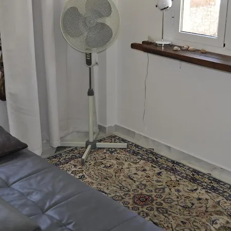 Vakantiehuis Immaculate 3-Bed House In Fuengirola For 6 Pers *