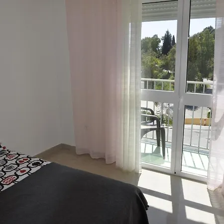 Immaculate 3-Bed House In Fuengirola For 6 Pers * Fuengirola